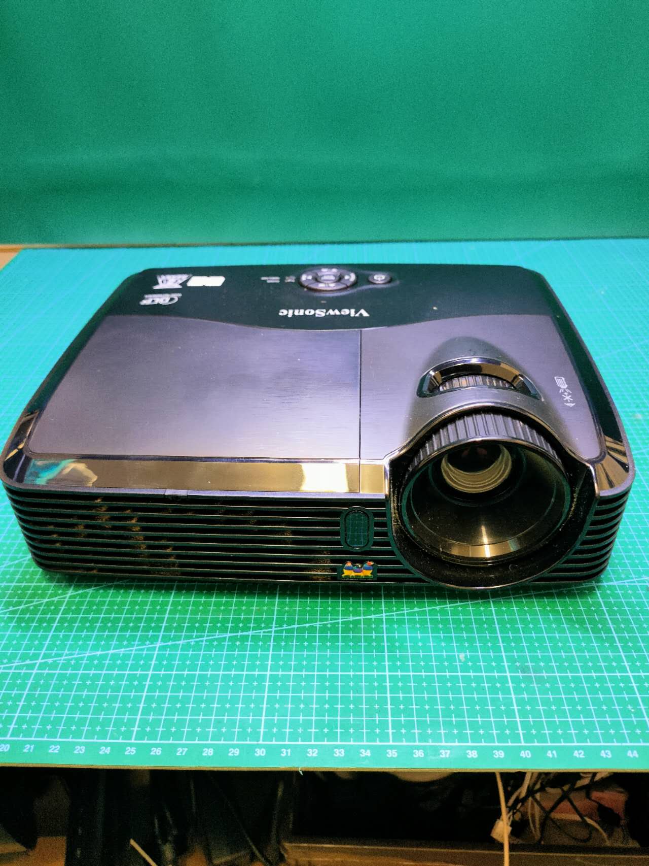 Projector ViewSonic PJD5123 For Home Use Projectors - Retail & Event Display - main product or real effect view