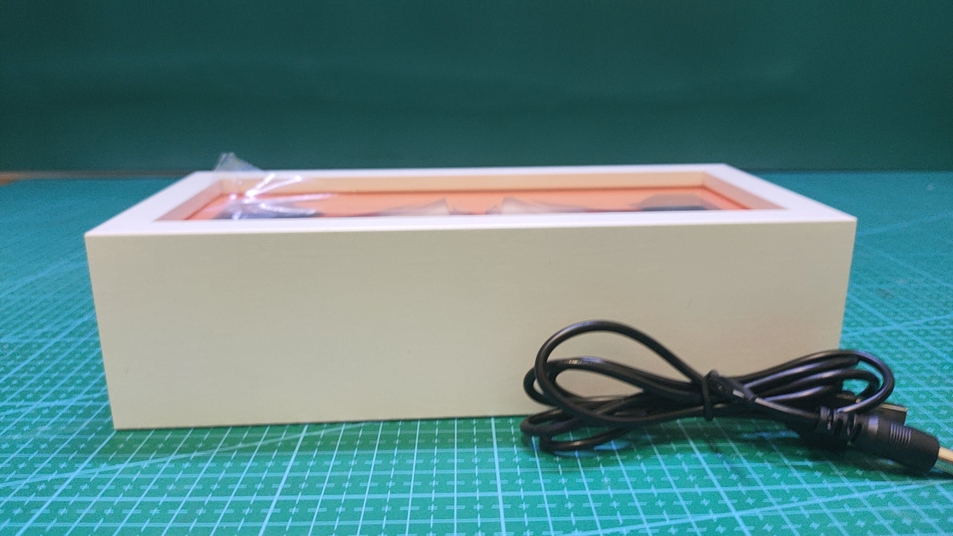 Anime-Style Night Light - Volleyball Character Pattern - additional detail photo 4