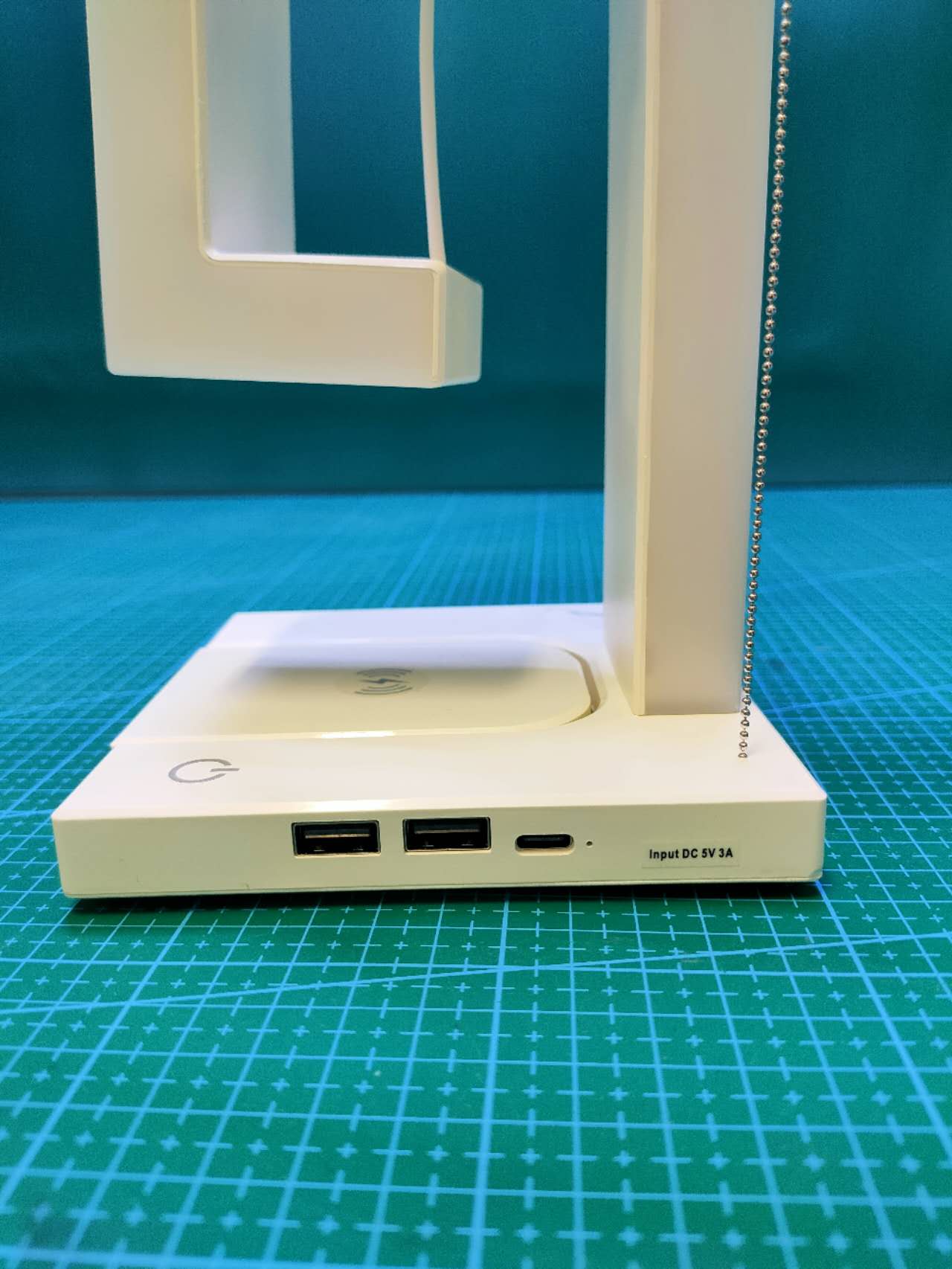 Tensegrity Wireless Charger With Desk Lamp - additional detail photo 5