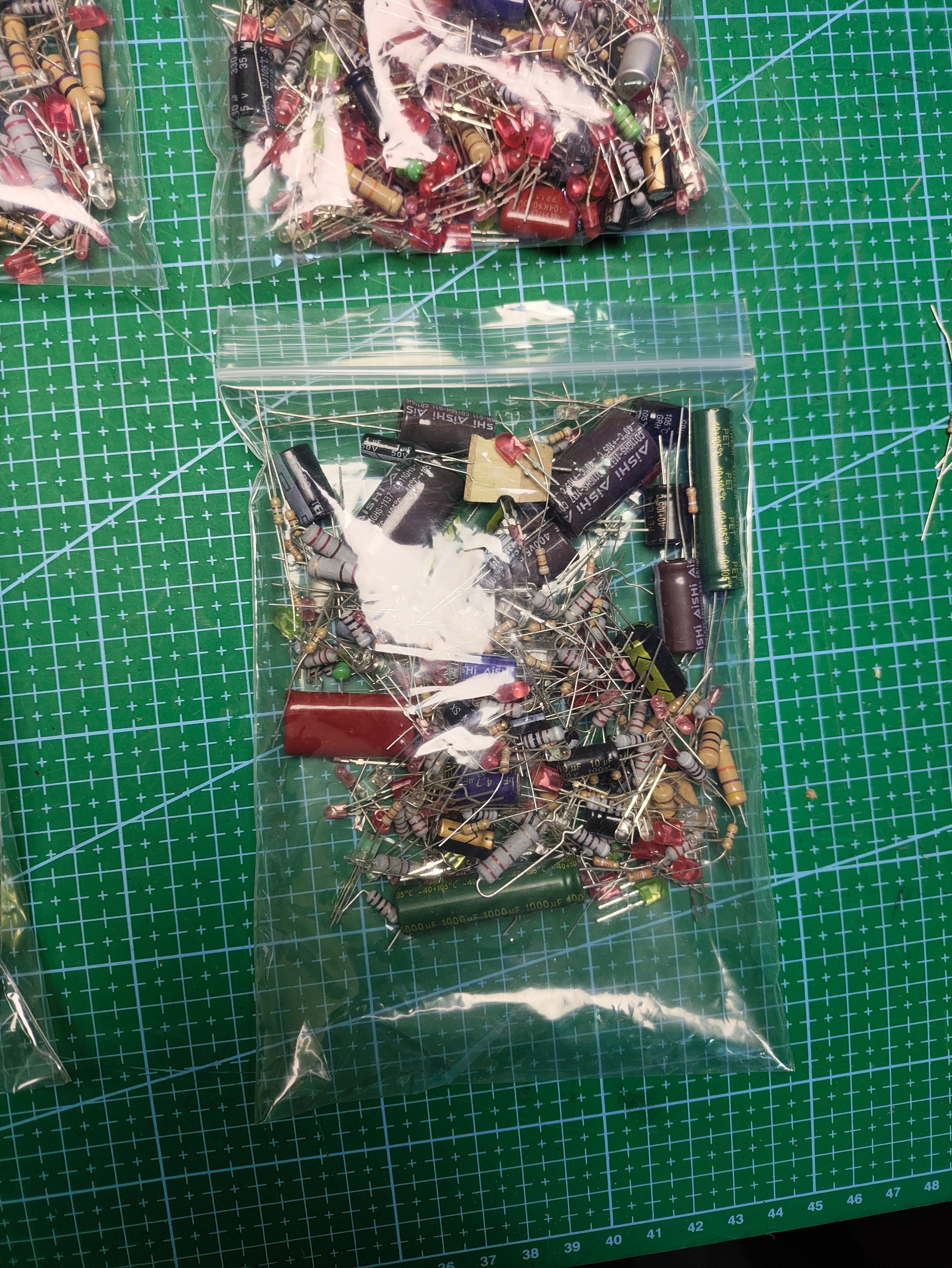 AEPC Mixed Through-Hole Components Grab Bag (Approx. 100g) - additional detail photo 4