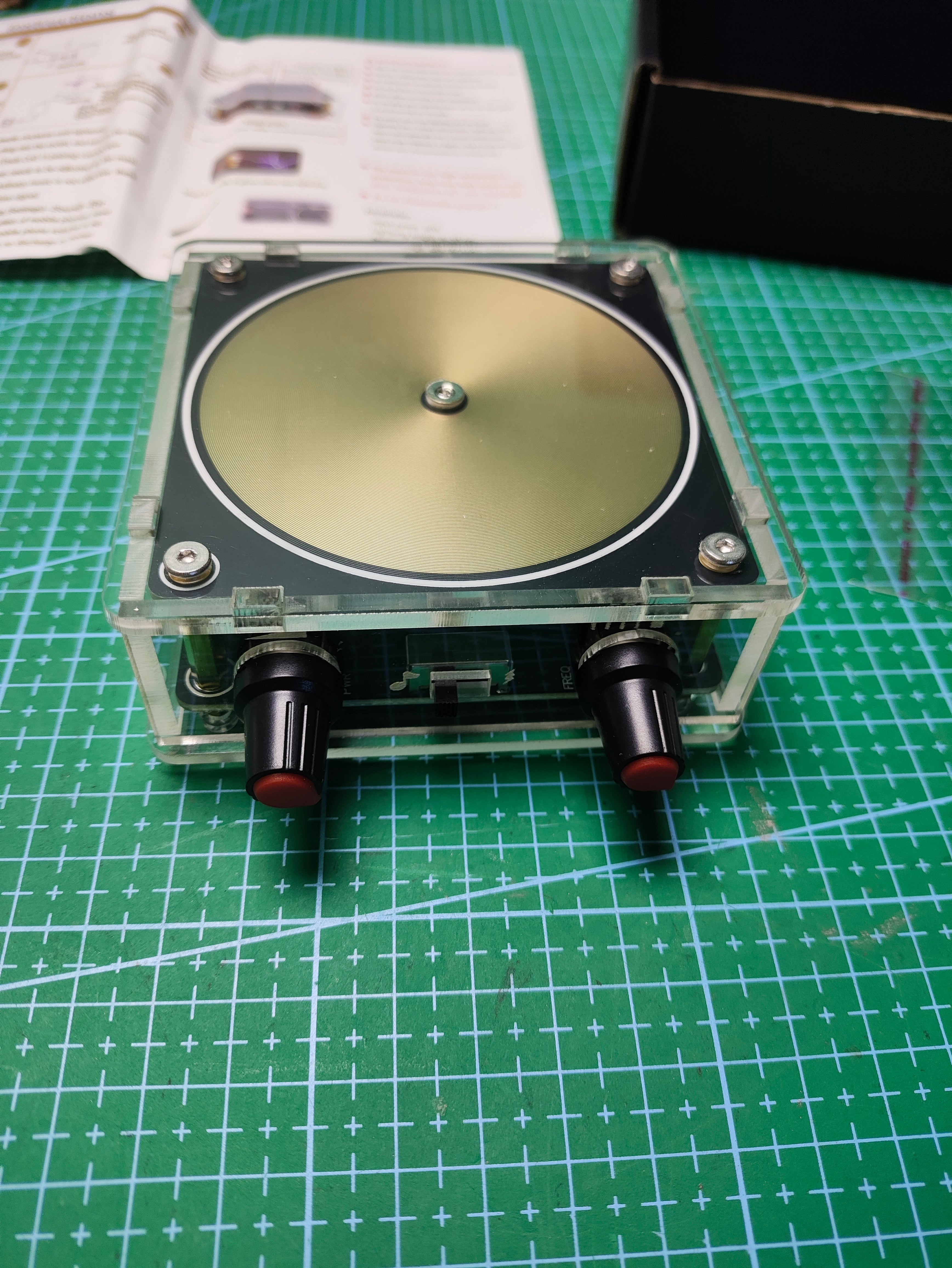 AEPC Desktop Tesla Coil Plasma Experiment Kit 70W - additional detail photo 15