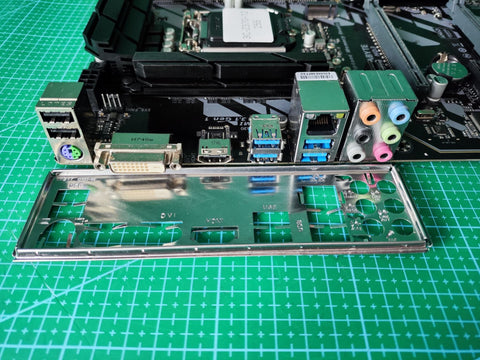 GIGABYTE Z370 HD3 ATX LGA1151 DDR4 Motherboard + I/O Shield - rear ports and connector detail