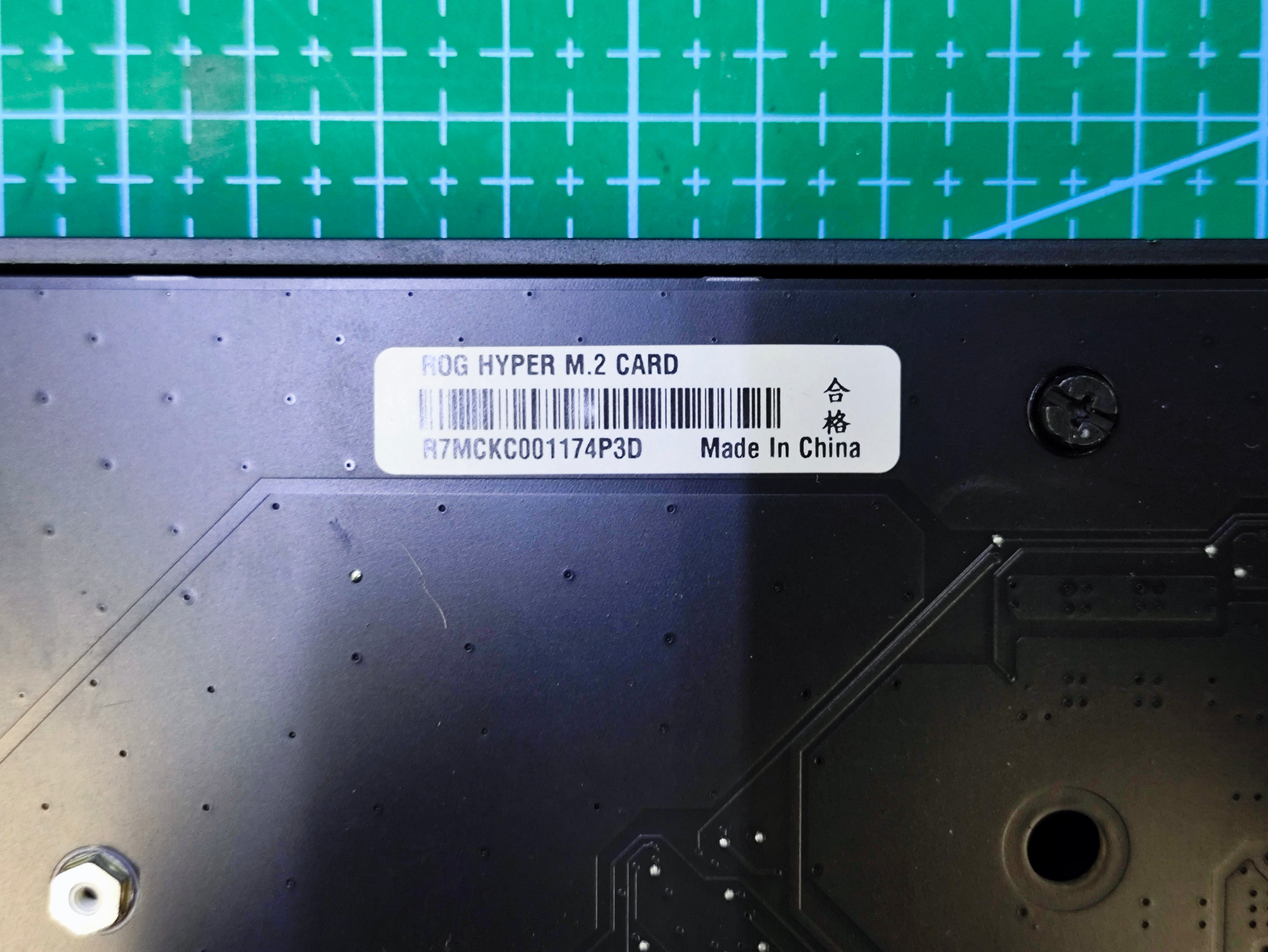 ASUS ROG Hyper M.2 PCIe 5.0 Card - Dual NVMe Slots - additional detail photo 5