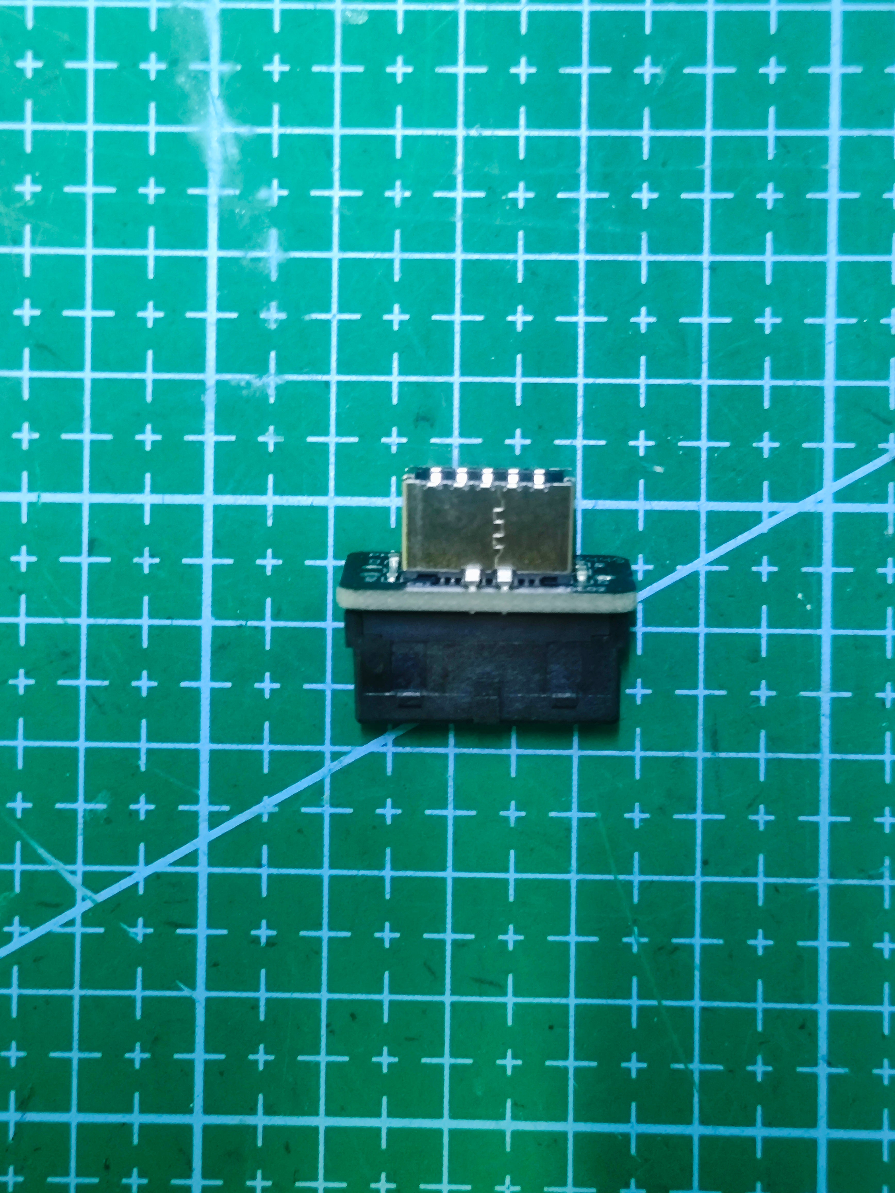 USB 3.0 19 Pin Internal Header to Front Type E Adapter - connector detail