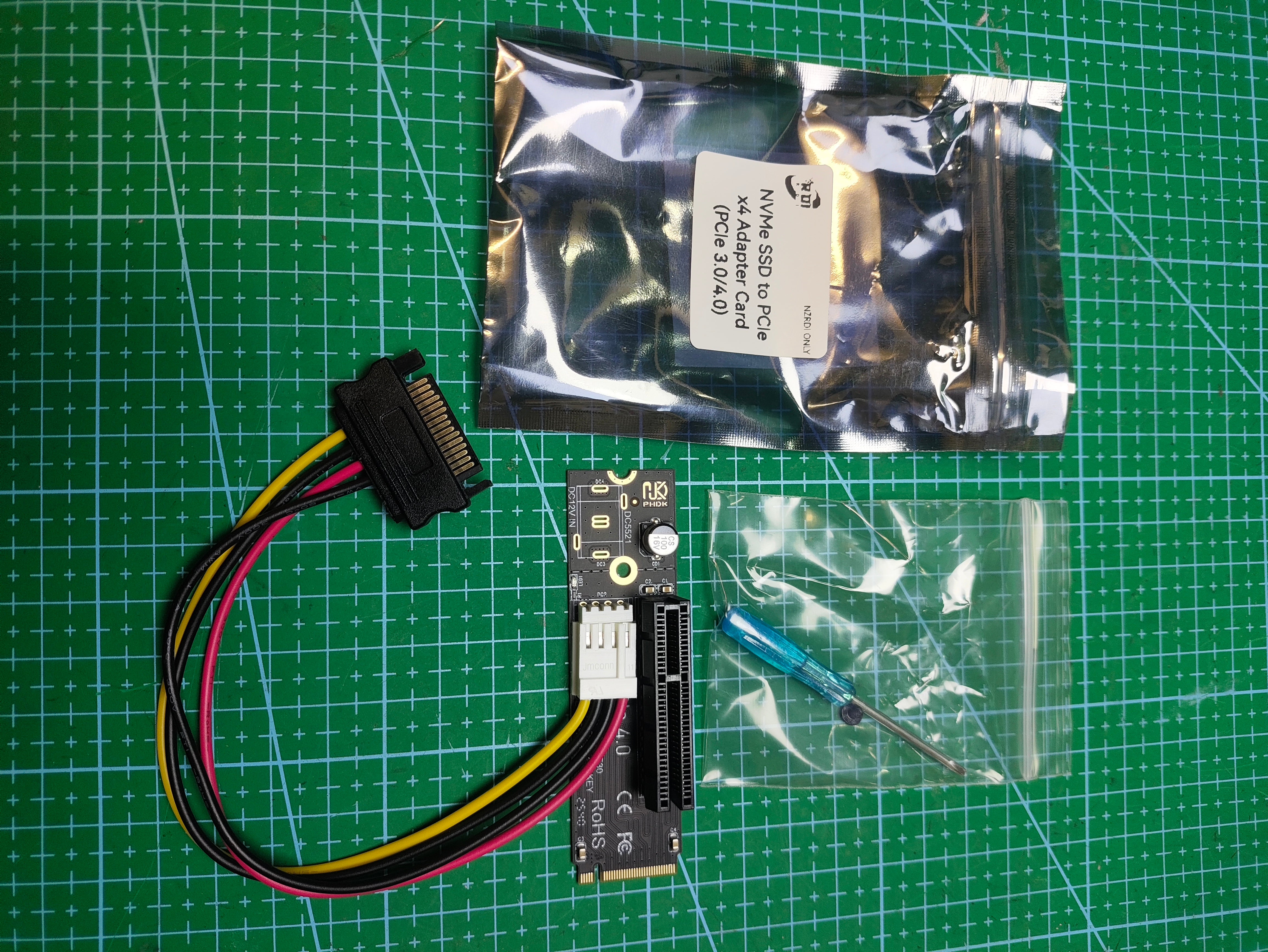 M.2 NVMe SSD to PCIe 4.0 x4 Adapter Card - label and capacity detail