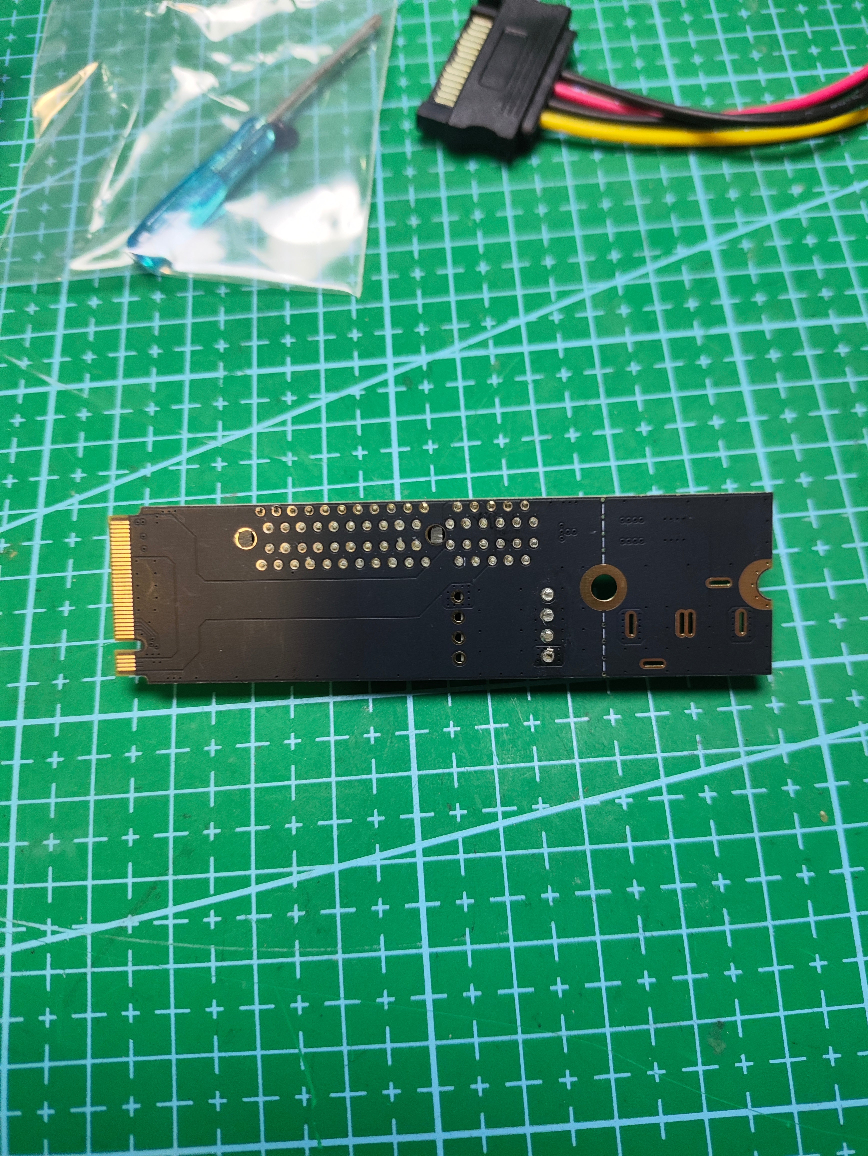 M.2 NVMe SSD to PCIe 4.0 x4 Adapter Card - additional detail photo 5