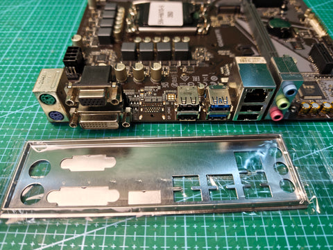 Refurbished GIGABYTE H610 motherboard – product detail image 2