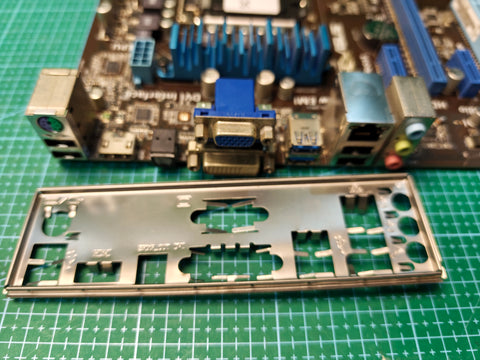 Refurbished ASUS Z77 motherboard – product detail image 2