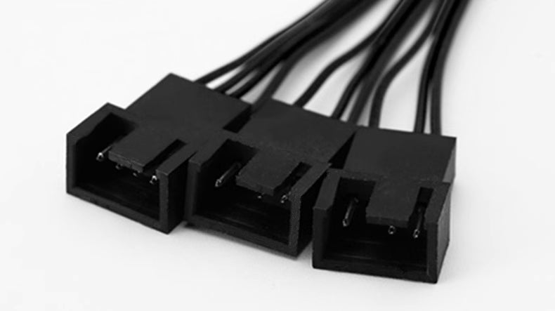 4-Pin PWM Fan Splitter Cable - 1 to 3 Extension (15cm) - main fan or cooler view