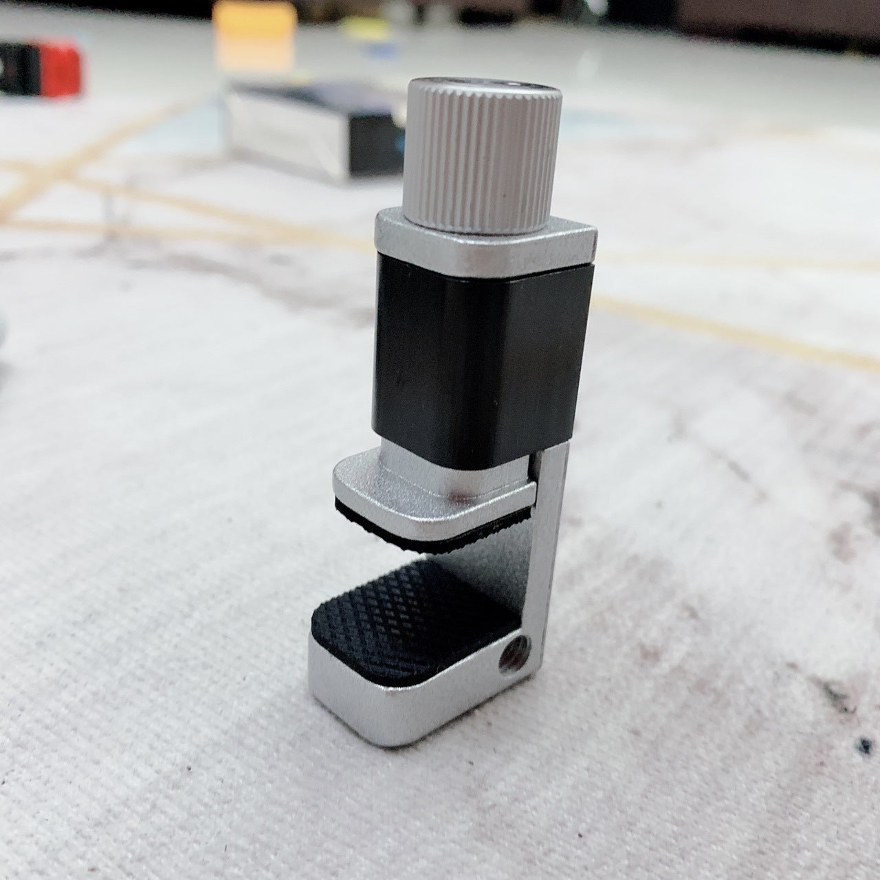 Phone & Small Tablet Screen Repair Clamp - Metal Pressing Fixture - Electronics Repair Essential - included-tool detail